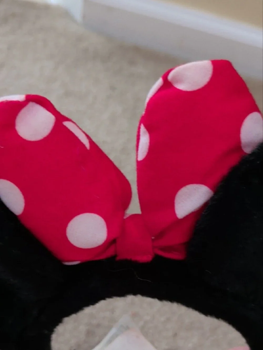 Disney Black Minnie Mouse Kids Ears Headband with Red Polka Dot Bow GUC